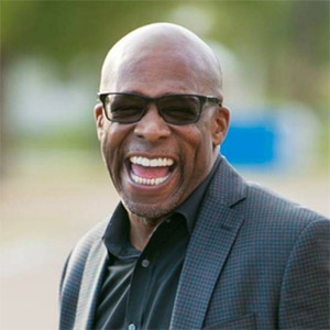 Jonathan Lewis